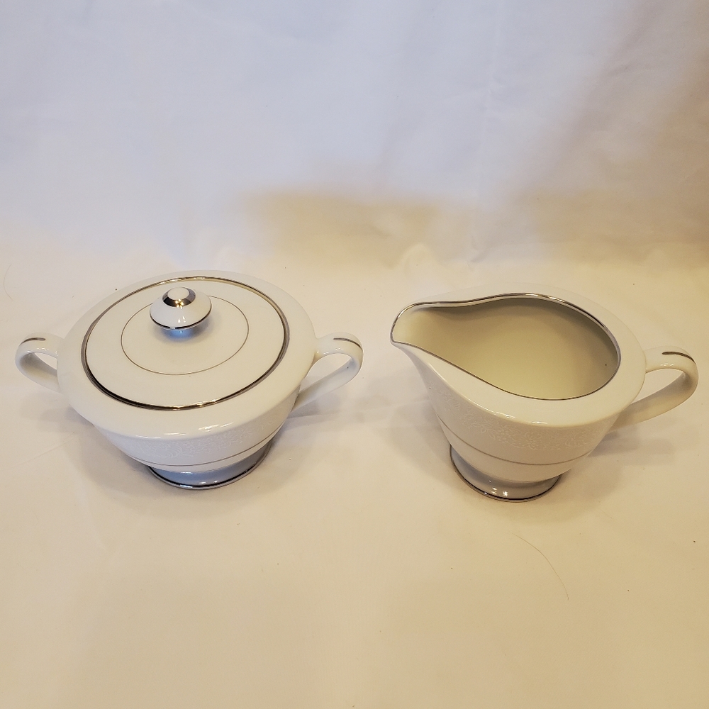 Noritake Fine China Vintage Whitehall 5011 Sugar Bowl And Creamer